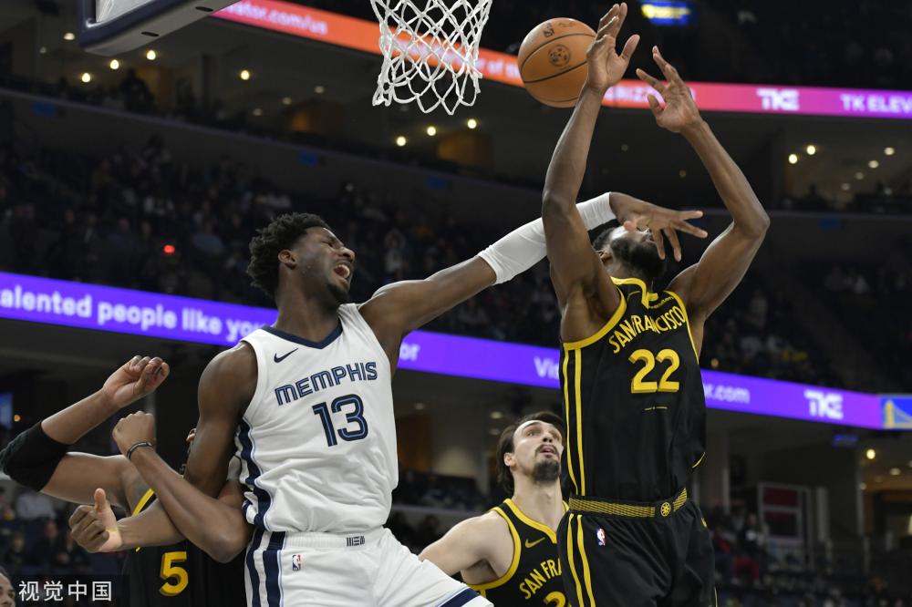 他在假期中 他在假期中