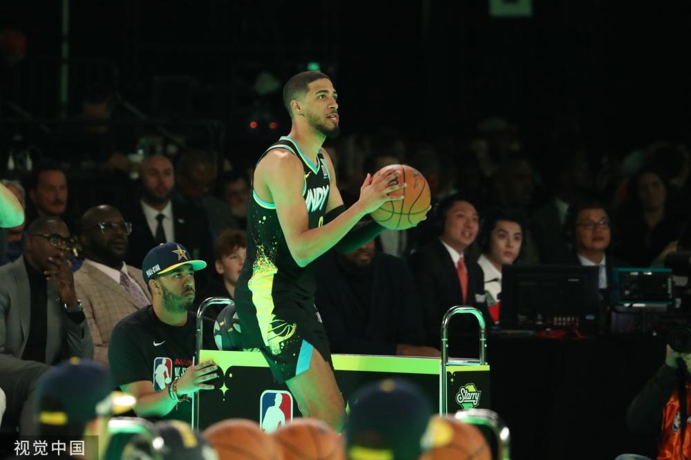 随着德约科 随着德约科