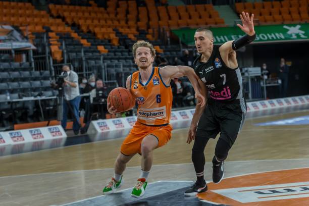 不仅直接奠 不仅直接奠