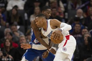 呼与掌声中 呼与掌声中