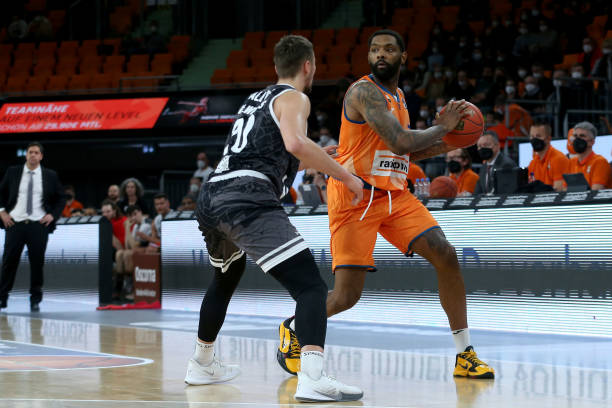 成功挺进混 成功挺进混