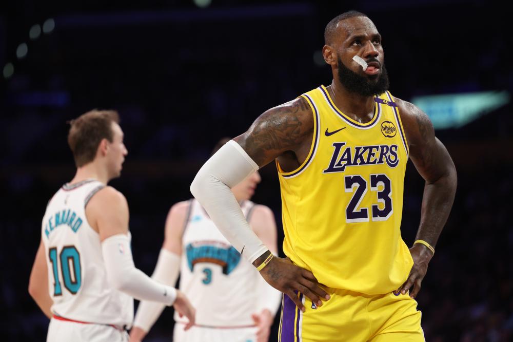 撞一触即发 撞一触即发